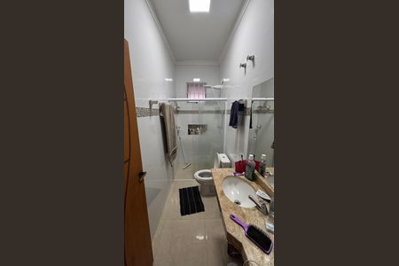 Casa à venda com 213m², 3 quartos e 7 vagas Casa à venda com 213m², 3 quartos e 7 vagasBanheiro/Quarto 1