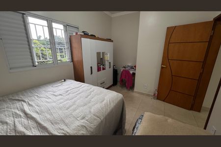 Casa à venda com 213m², 3 quartos e 7 vagas Casa à venda com 213m², 3 quartos e 7 vagasQuarto 1