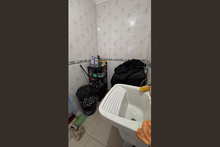 Casa à venda com 213m², 3 quartos e 7 vagas Casa à venda com 213m², 3 quartos e 7 vagasLavanderia