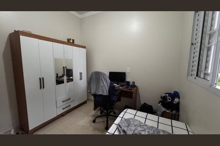 Casa à venda com 213m², 3 quartos e 7 vagas Casa à venda com 213m², 3 quartos e 7 vagasQuarto 3