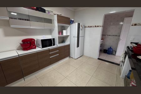 Casa à venda com 213m², 3 quartos e 7 vagas Casa à venda com 213m², 3 quartos e 7 vagasCozinha