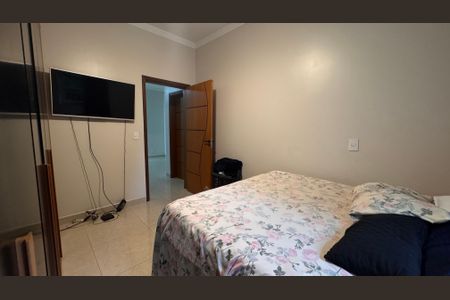 Casa à venda com 213m², 3 quartos e 7 vagas Casa à venda com 213m², 3 quartos e 7 vagasQuarto 2