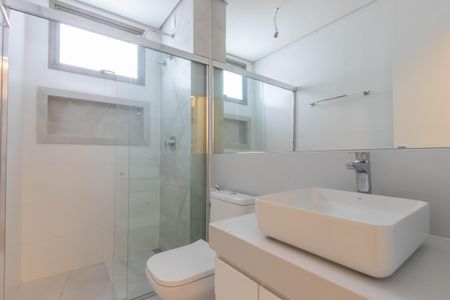 Apartamento à venda com 66m², 2 quartos e 3 vagas Apartamento à venda com 66m², 2 quartos e 3 vagasBanheiro