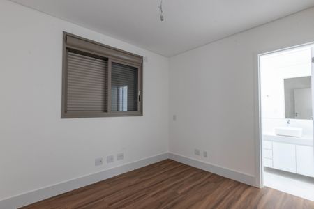 Apartamento à venda com 66m², 2 quartos e 3 vagas Apartamento à venda com 66m², 2 quartos e 3 vagasSuíte 1