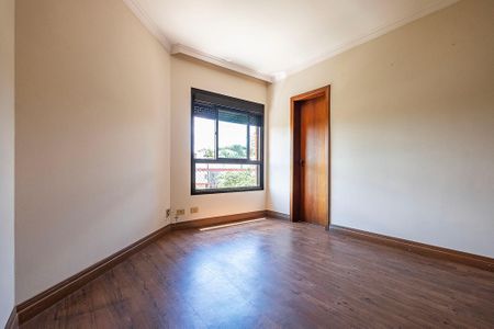 Apartamento à venda com 192m², 4 quartos e 3 vagas Apartamento à venda com 192m², 4 quartos e 3 vagasSuíte 2
