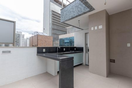 Apartamento à venda com 148m², 2 quartos e 4 vagas Apartamento à venda com 148m², 2 quartos e 4 vagasTerraço