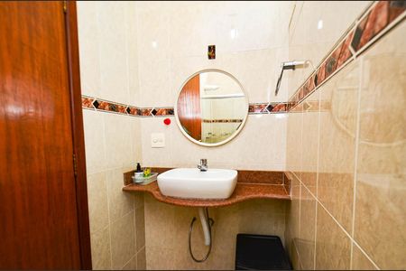 Casa para alugar com 314m², 7 quartos e 4 vagasBanheiro suite