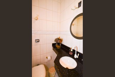 Casa para alugar com 314m², 7 quartos e 4 vagasBanheiro social