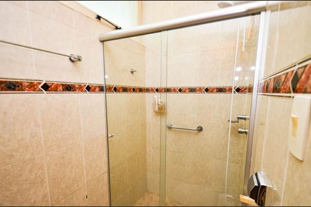 Casa para alugar com 314m², 7 quartos e 4 vagasBanheiro social