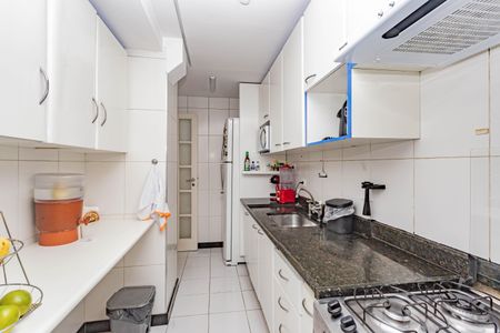 Casa à venda com 220m², 3 quartos e 2 vagas Casa à venda com 220m², 3 quartos e 2 vagasCozinha