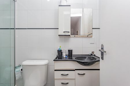 Casa à venda com 220m², 3 quartos e 2 vagas Casa à venda com 220m², 3 quartos e 2 vagasBanheiro da Suíte 2