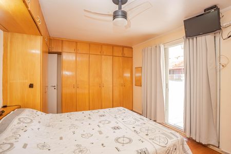 Casa à venda com 220m², 3 quartos e 2 vagas Casa à venda com 220m², 3 quartos e 2 vagasSuíte 1