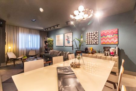 Casa à venda com 150m², 3 quartos e 4 vagas Casa à venda com 150m², 3 quartos e 4 vagasSala de jantar