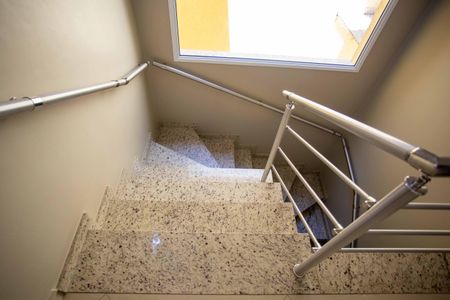 Casa à venda com 237m², 4 quartos e 5 vagasEscada