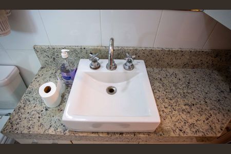 Casa à venda com 237m², 4 quartos e 5 vagasBanheiro da Suíte 1