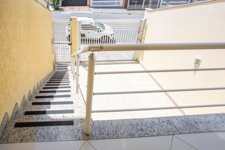 Casa à venda com 237m², 4 quartos e 5 vagasEscada