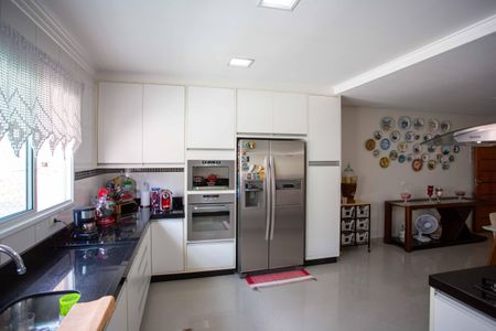 Casa à venda com 237m², 4 quartos e 5 vagasCozinha