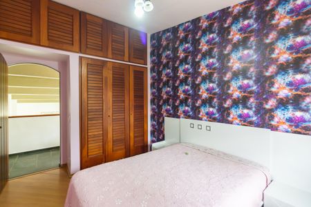 Casa à venda com 300m², 3 quartos e 6 vagas Casa à venda com 300m², 3 quartos e 6 vagasQuarto 3