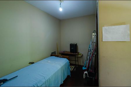 Casa à venda com 266m², 5 quartos e 4 vagas Casa à venda com 266m², 5 quartos e 4 vagasQuarto de serviço