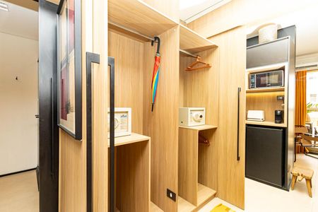 Studio à venda com 31m², 1 quarto e 1 vaga Studio à venda com 31m², 1 quarto e 1 vagaCloset