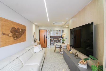 Apartamento à venda com 210m², 4 quartos e 2 vagas Apartamento à venda com 210m², 4 quartos e 2 vagasSala