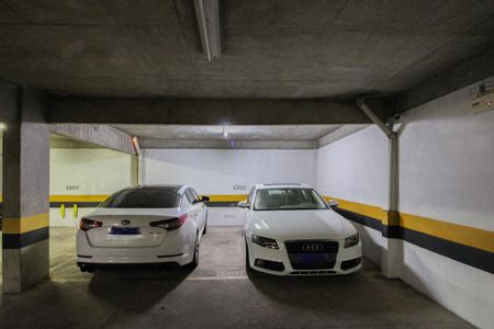 Apartamento à venda com 210m², 4 quartos e 2 vagas Apartamento à venda com 210m², 4 quartos e 2 vagasGaragem