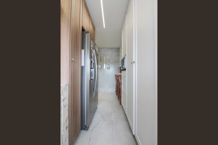 Apartamento à venda com 210m², 4 quartos e 2 vagas Apartamento à venda com 210m², 4 quartos e 2 vagasCozinha