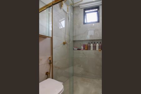 Apartamento à venda com 210m², 4 quartos e 2 vagas Apartamento à venda com 210m², 4 quartos e 2 vagasBanheiro da Suíte 3