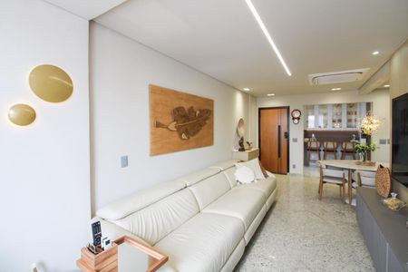 Apartamento à venda com 210m², 4 quartos e 2 vagas Apartamento à venda com 210m², 4 quartos e 2 vagasSala