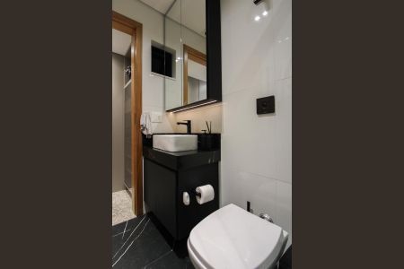 Apartamento à venda com 210m², 4 quartos e 2 vagas Apartamento à venda com 210m², 4 quartos e 2 vagasBanheiro da Suíte 2