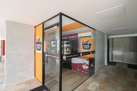 Apartamento à venda com 210m², 4 quartos e 2 vagas Apartamento à venda com 210m², 4 quartos e 2 vagasÁrea comum - Mercado