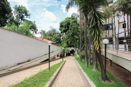 Apartamento à venda com 210m², 4 quartos e 2 vagas Apartamento à venda com 210m², 4 quartos e 2 vagasÁrea comum - Playground