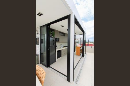 Apartamento à venda com 210m², 4 quartos e 2 vagas Apartamento à venda com 210m², 4 quartos e 2 vagasCobertura