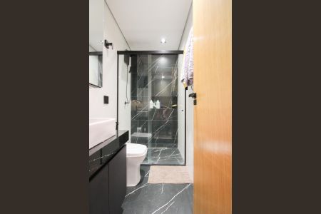 Apartamento à venda com 210m², 4 quartos e 2 vagas Apartamento à venda com 210m², 4 quartos e 2 vagasBanheiro da Suíte 2