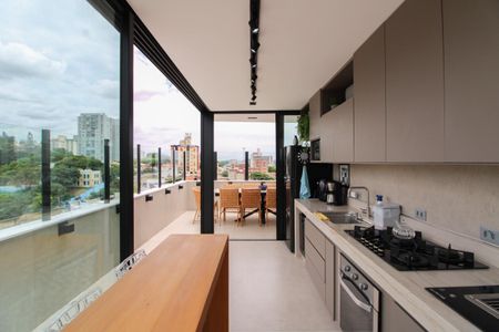 Apartamento à venda com 210m², 4 quartos e 2 vagas Apartamento à venda com 210m², 4 quartos e 2 vagasCobertura