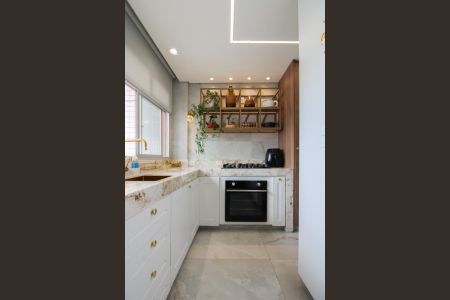 Apartamento à venda com 210m², 4 quartos e 2 vagas Apartamento à venda com 210m², 4 quartos e 2 vagasCozinha