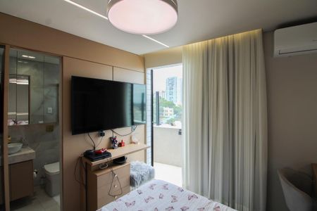 Apartamento à venda com 210m², 4 quartos e 2 vagas Apartamento à venda com 210m², 4 quartos e 2 vagasSuíte 3