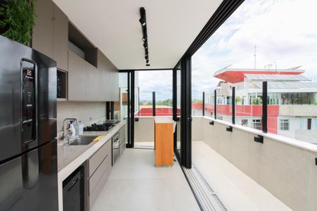 Apartamento à venda com 210m², 4 quartos e 2 vagas Apartamento à venda com 210m², 4 quartos e 2 vagasCobertura