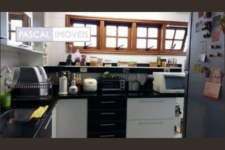 Casa de condomínio à venda com 350m², 4 quartos e 4 vagas