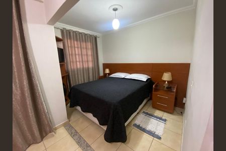 Casa à venda com 117m², 2 quartos e 2 vagas