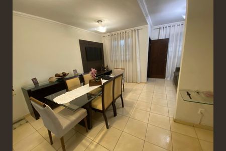 Casa à venda com 117m², 2 quartos e 2 vagas