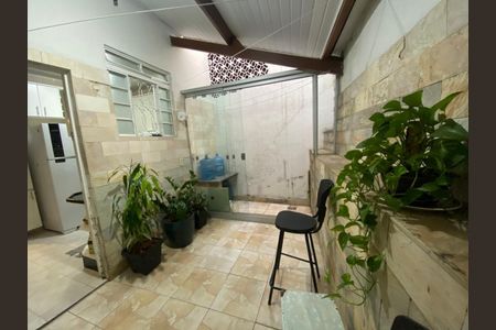 Casa à venda com 117m², 2 quartos e 2 vagas