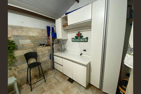 Casa à venda com 117m², 2 quartos e 2 vagas