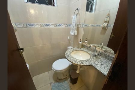 Casa à venda com 117m², 2 quartos e 2 vagas