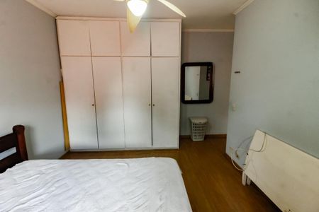 Casa à venda com 227m², 3 quartos e 4 vagasSuíte 2 - armários