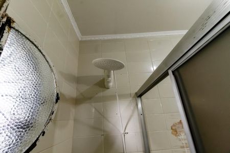 Casa à venda com 227m², 3 quartos e 4 vagasBanheiro da Suíte 3 - chuveiro