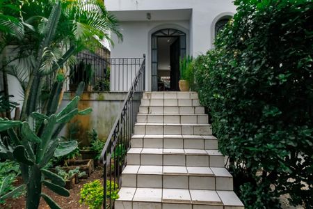 Casa à venda com 227m², 3 quartos e 4 vagasEntrada