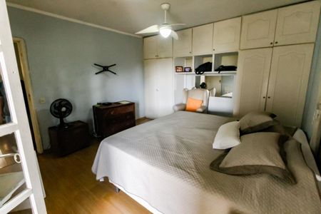 Casa à venda com 227m², 3 quartos e 4 vagasSuíte 1