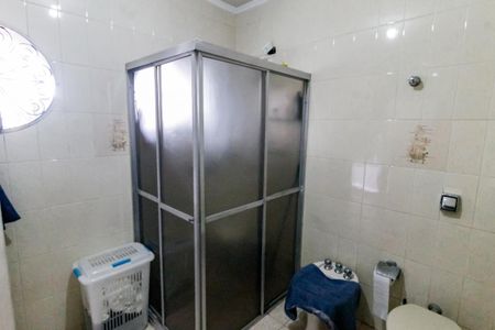 Casa à venda com 227m², 3 quartos e 4 vagasBanheiro da Suíte 1