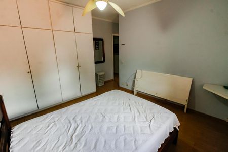 Casa à venda com 227m², 3 quartos e 4 vagasSuíte 2